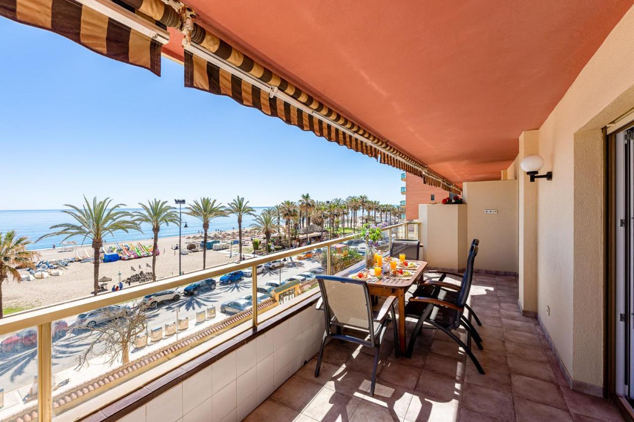 797 Holiday Rentals - Amplio Piso Con Terraza En Primera Linea De Playa 토레몰리노스 외부 사진