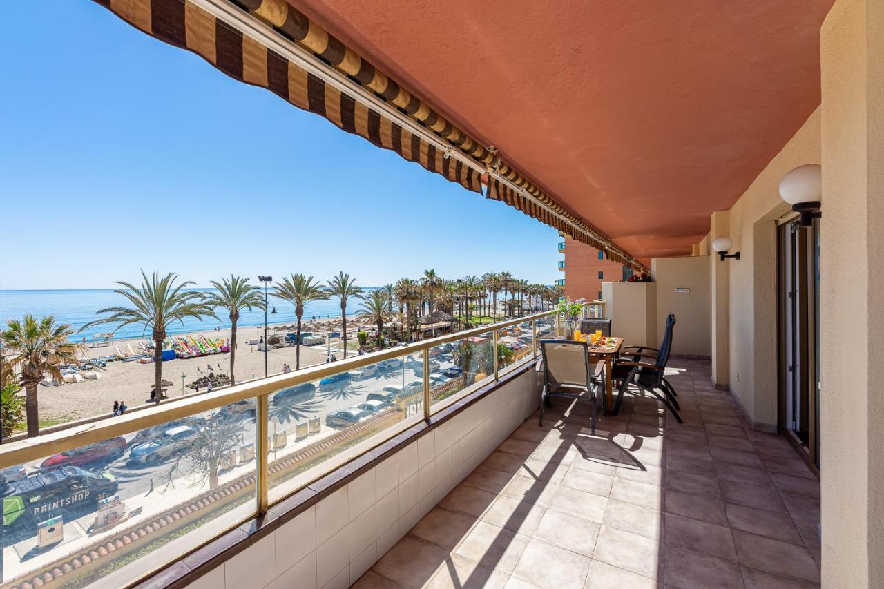 797 Holiday Rentals - Amplio Piso Con Terraza En Primera Linea De Playa 토레몰리노스 외부 사진