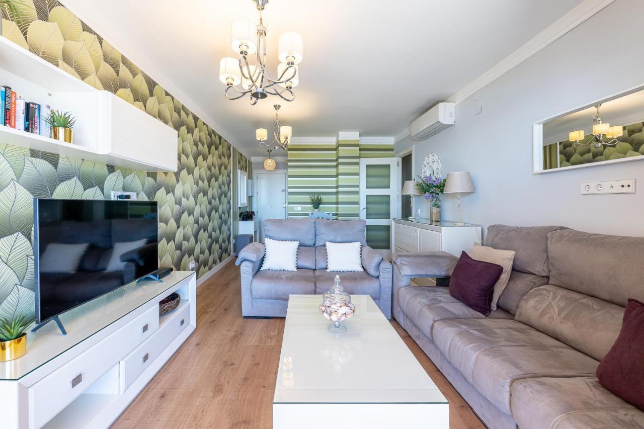 797 Holiday Rentals - Amplio Piso Con Terraza En Primera Linea De Playa 토레몰리노스 외부 사진